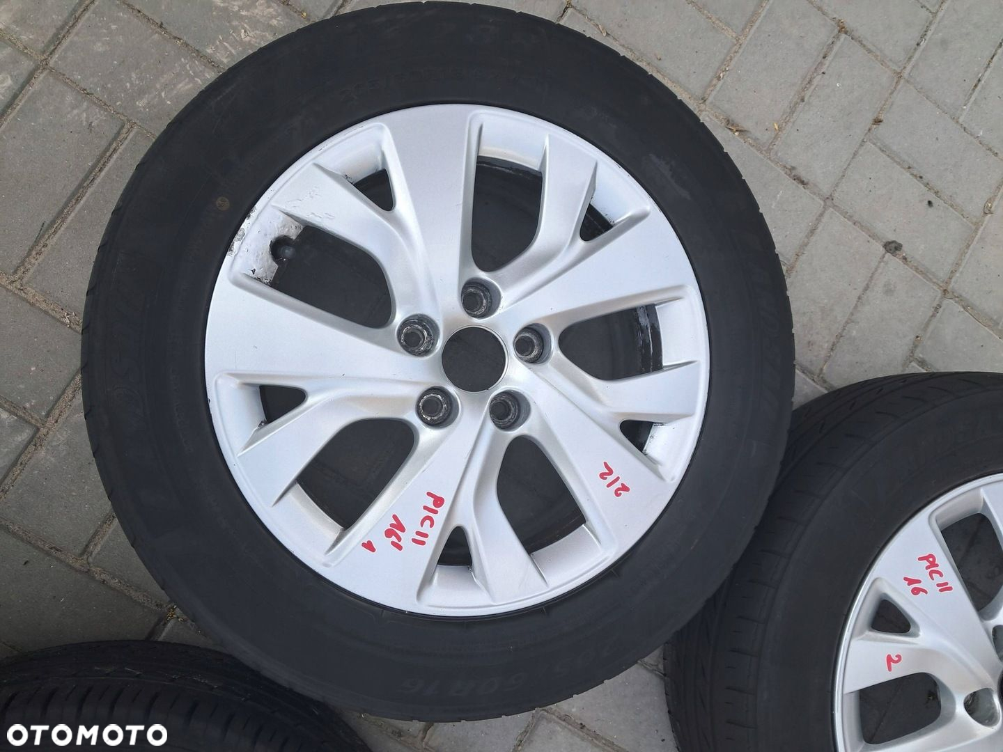 Citroen C4 Picasso II Felgi aluminiowe koła LATO 205/60R16 5x108 ET47 2024 - 9