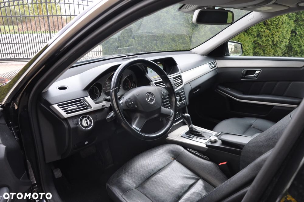 Mercedes-Benz Klasa E 250 CDI DPF BlueEFFICIENCY Automatik Avantgarde - 22