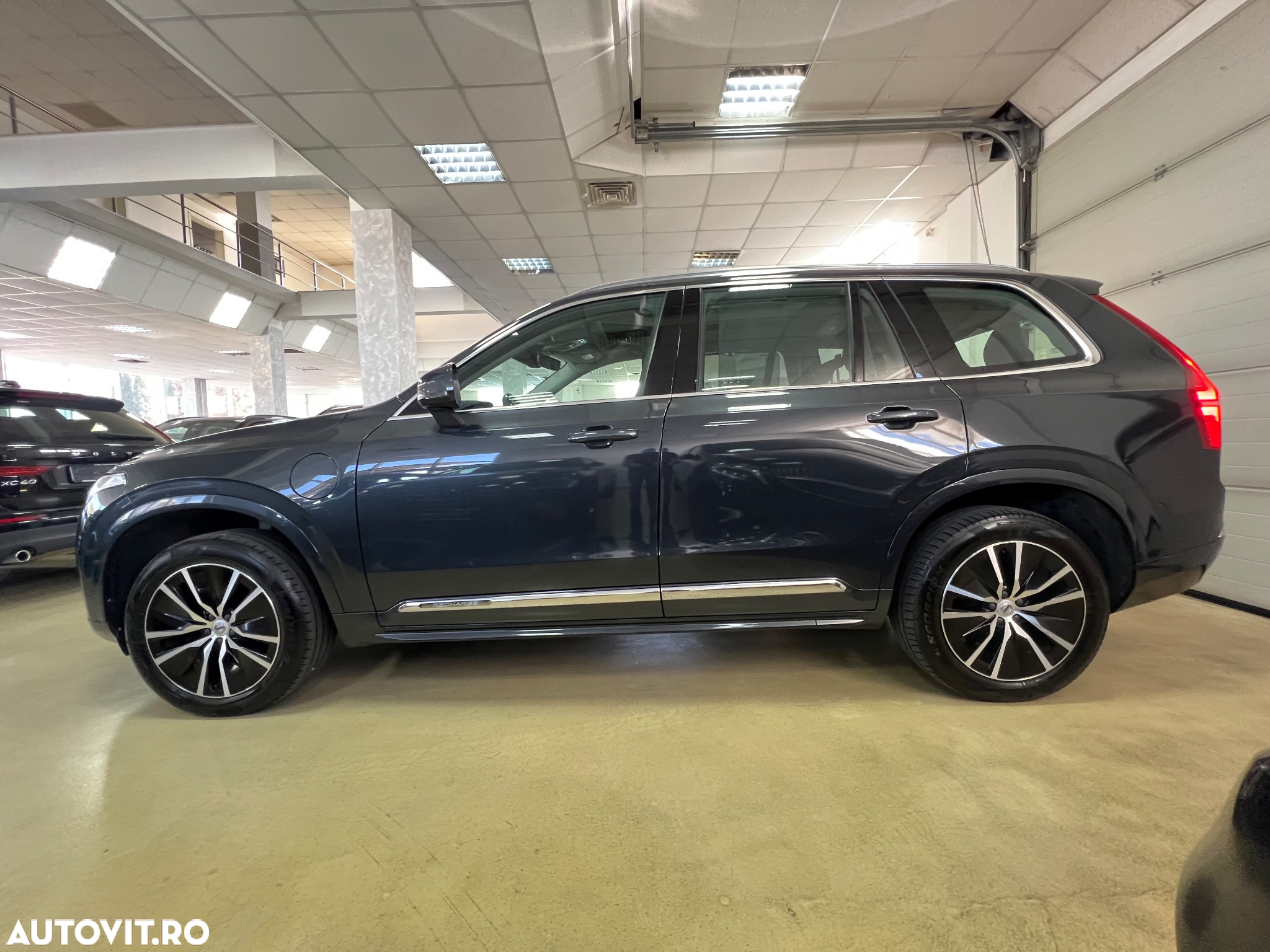 Volvo XC 90 T8 AWD Recharge Geartronic Inscription Edition - 13