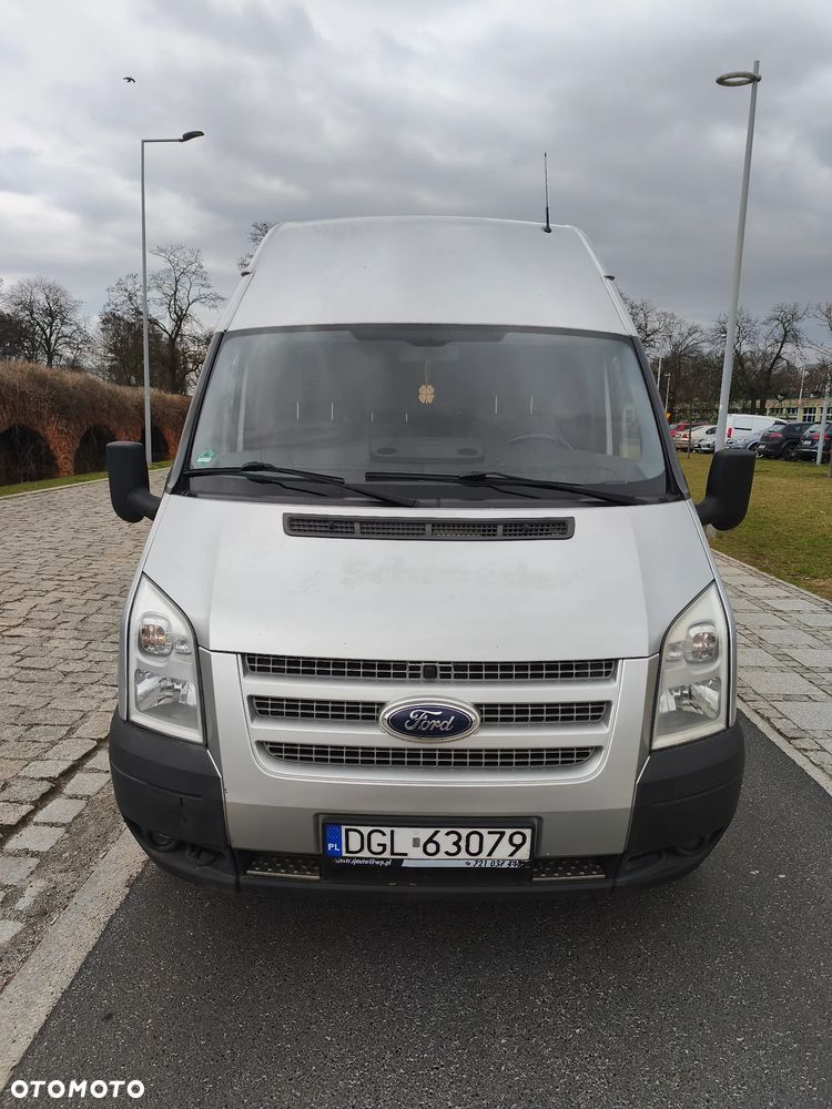 Ford Transit - 1