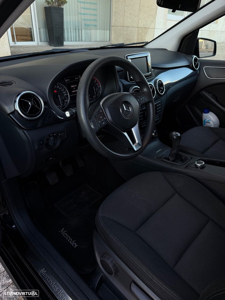 Mercedes-Benz B 180 CDI (BlueEFFICIENCY) - 14