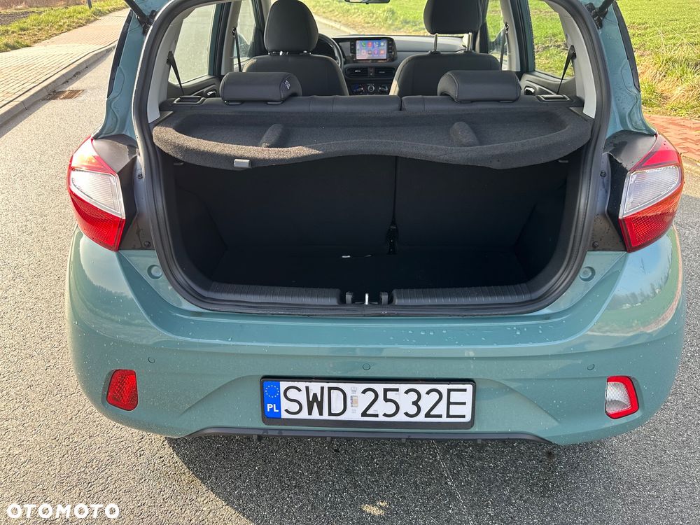 Hyundai i10 1.0 AMT Trend - 10