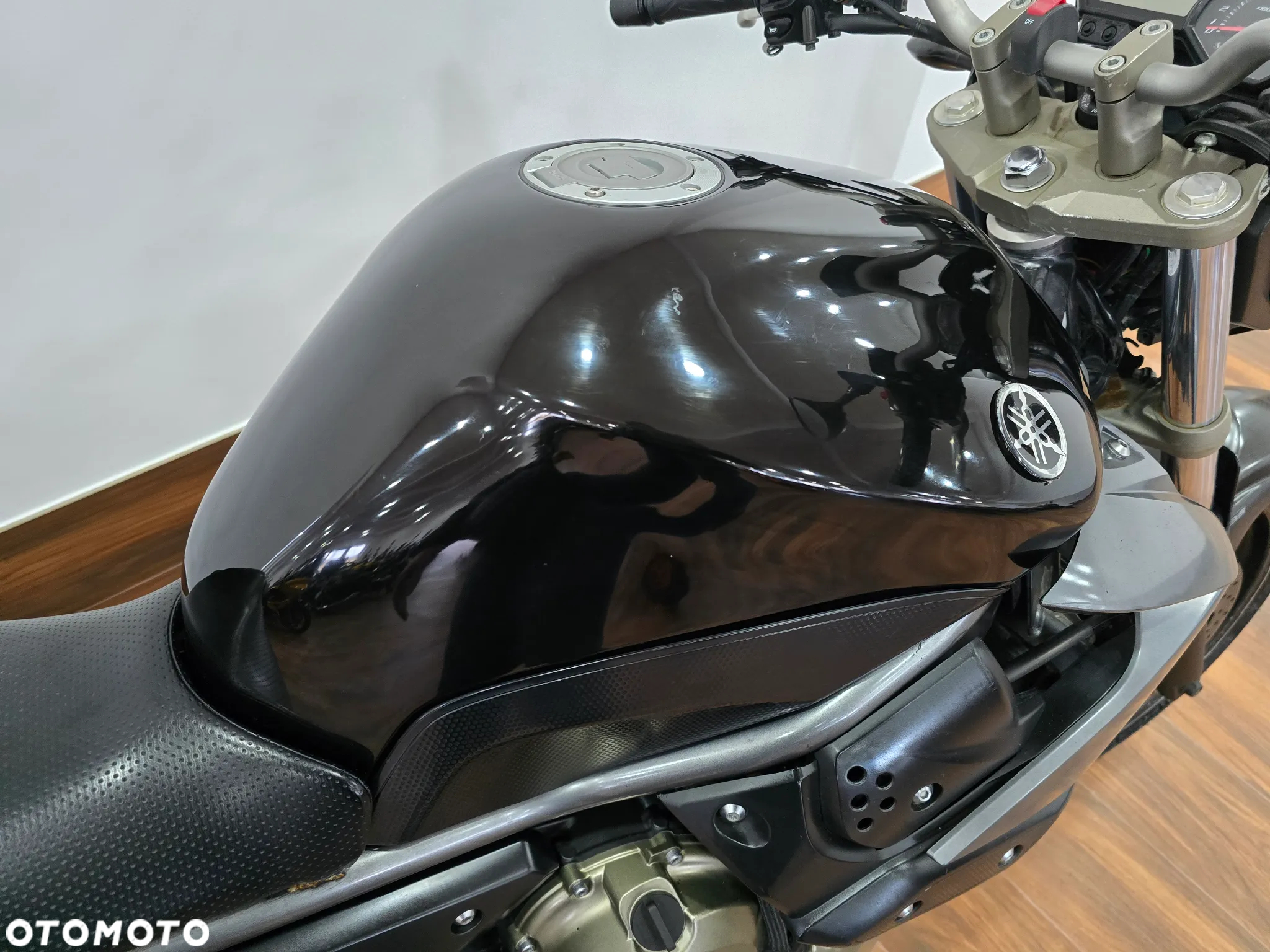 Yamaha XJ - 5