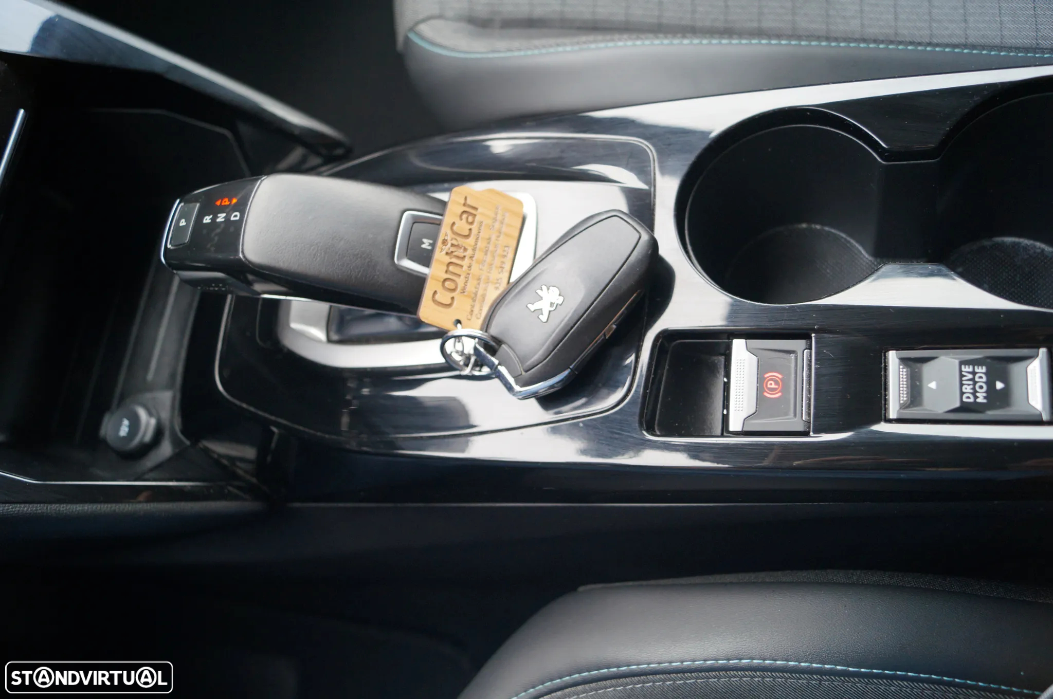 Peugeot 2008 PureTech 130 EAT8 Allure - 13