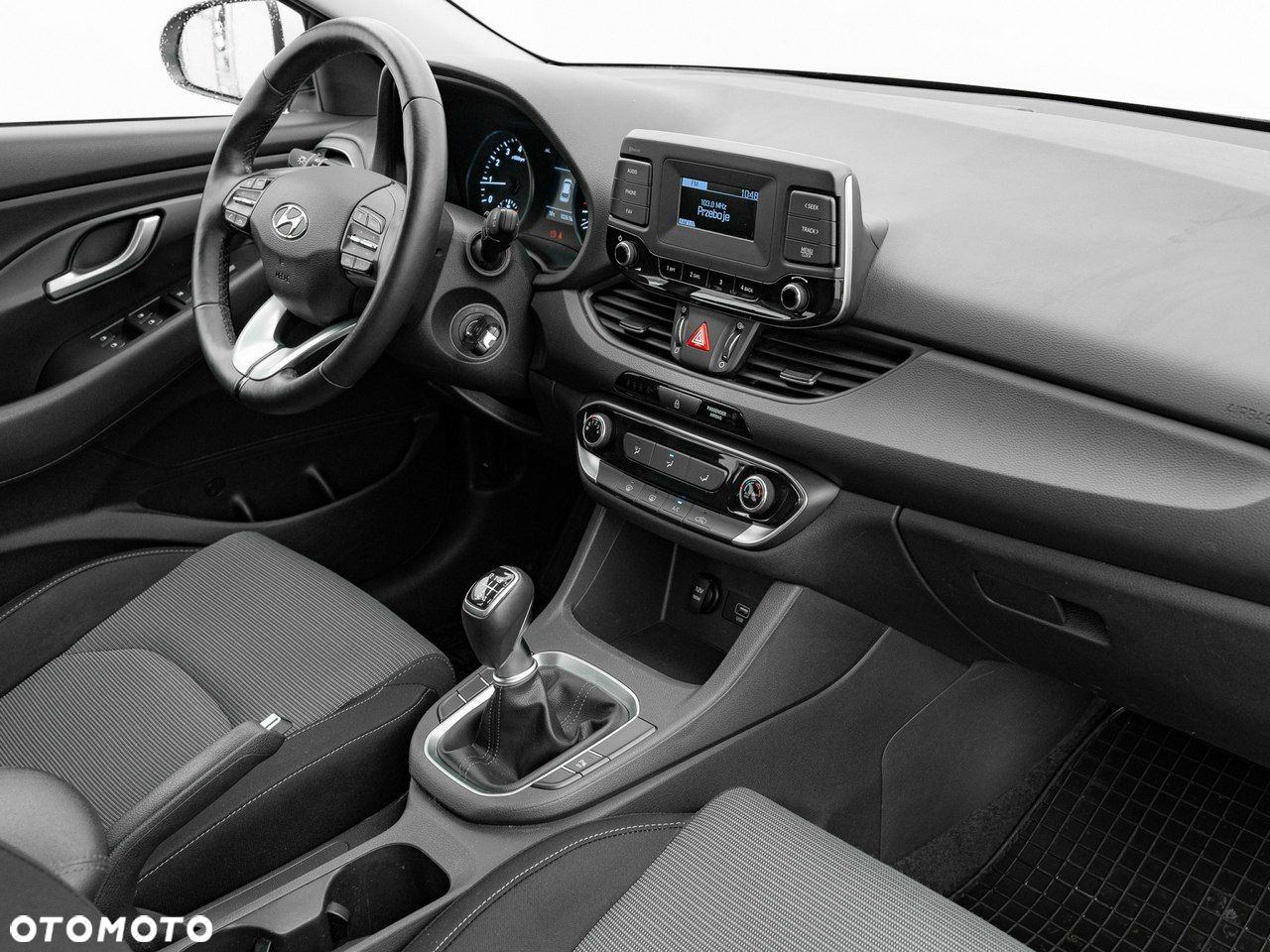 Hyundai i30 1.5 DPI Modern - 30