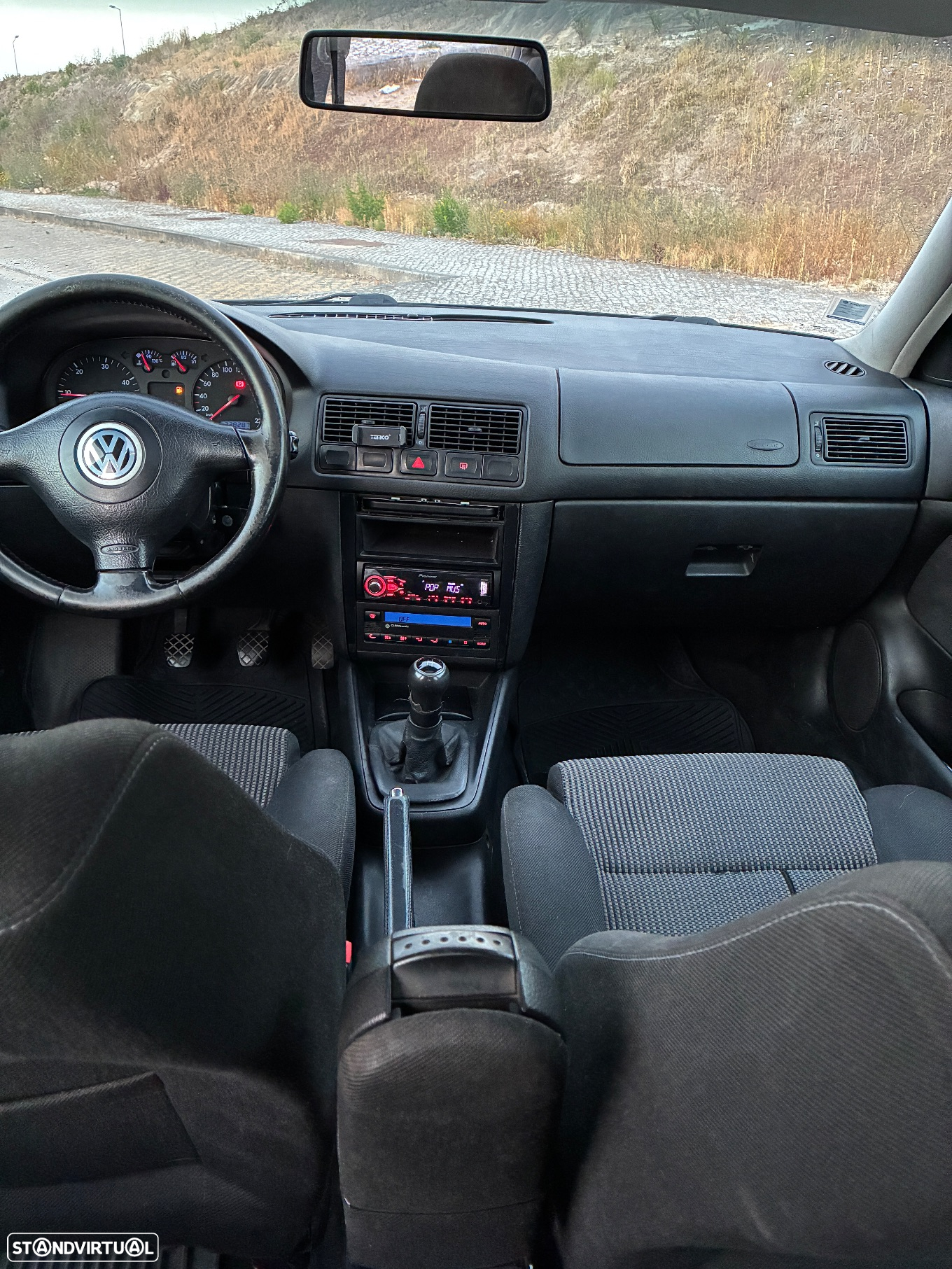 VW Golf 1.9 TDi Highline - 7