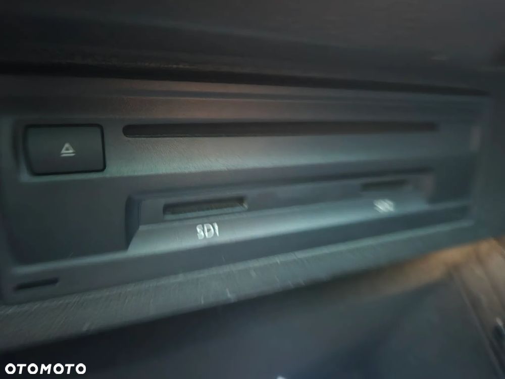 Volkswagen Passat Variant 2.0 TDI (BlueMotion Technology) Comfortline - 34