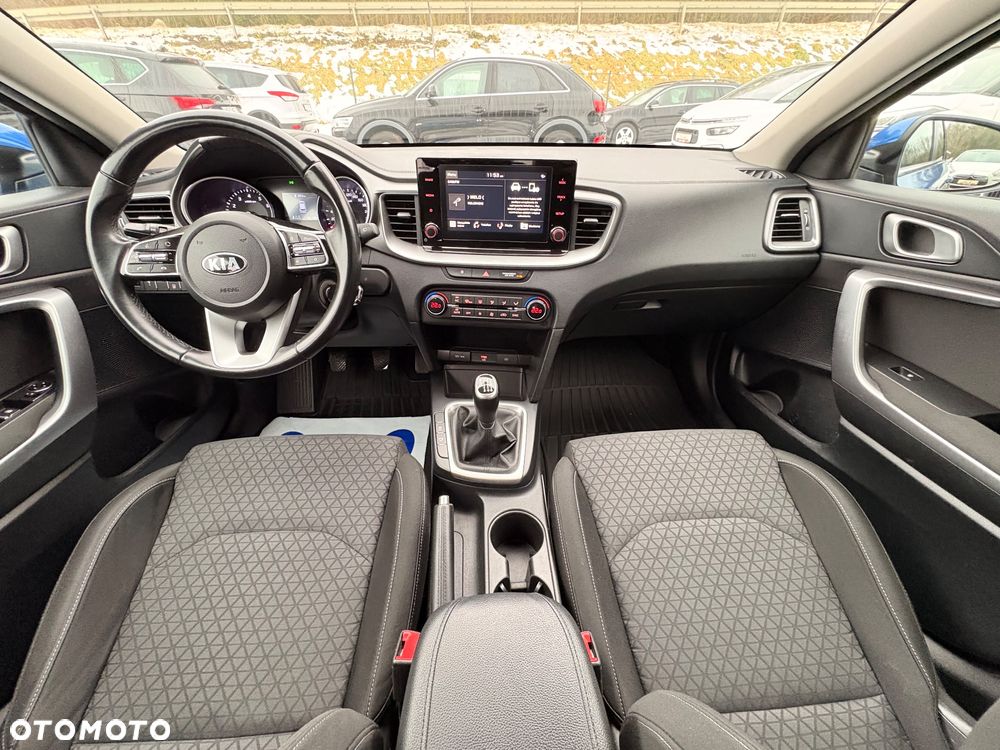 Kia Ceed 1.5 T-GDI Business Line Plus - 24