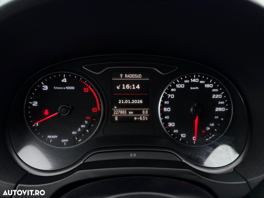 Audi A3 ack 1.6 30 TDI Design - 16