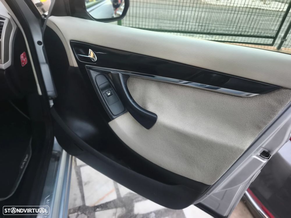 Citroën C4 Picasso 1.6 HDi Exclusive 135g - 32