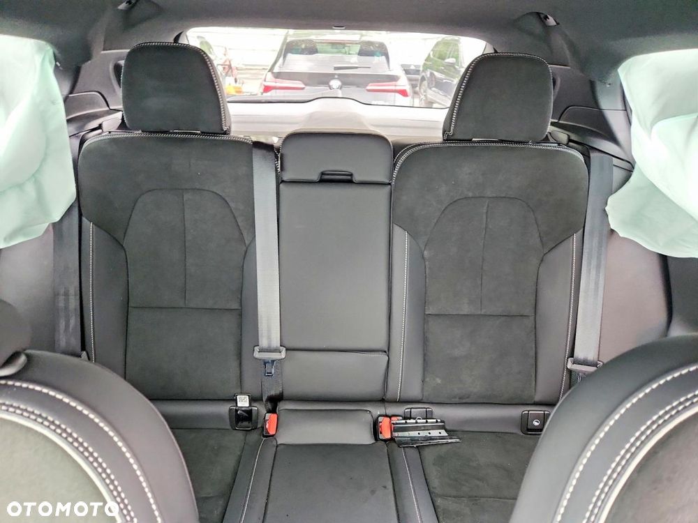 Volvo XC 40 - 11