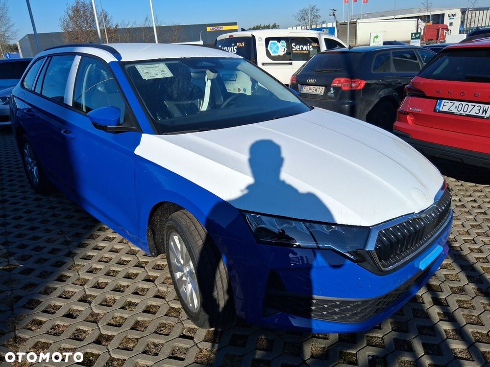 Skoda Octavia 1.5 TSI mHEV Drive Essence DSG - 2