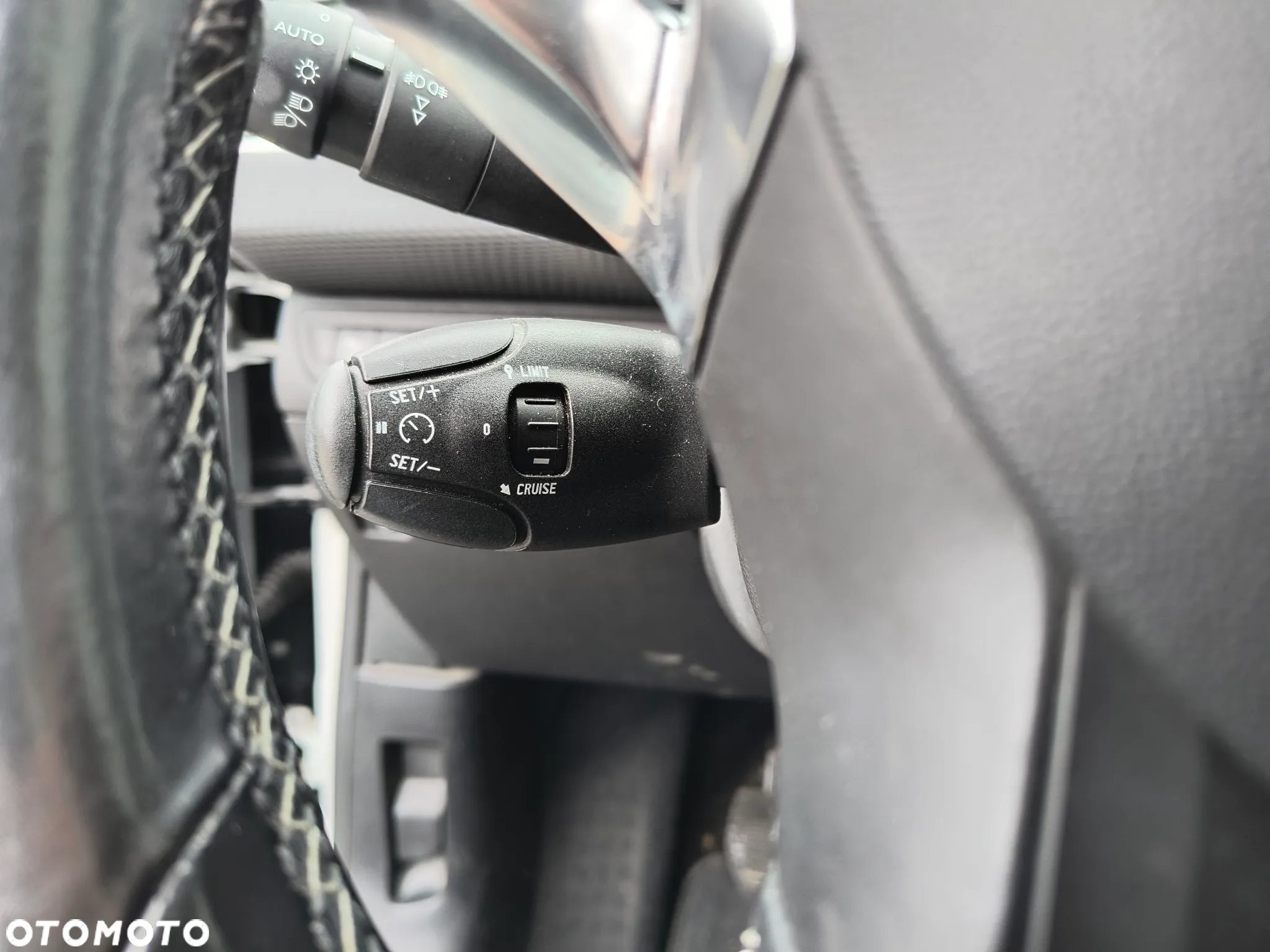 Peugeot 2008 BlueHDi FAP 120 STOP & START Business-Line - 19