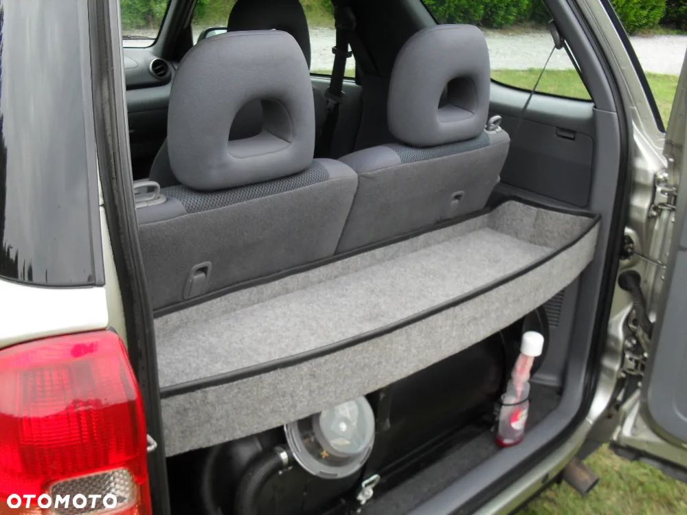 Toyota RAV4 2.0 VVT-i Prestige - 8