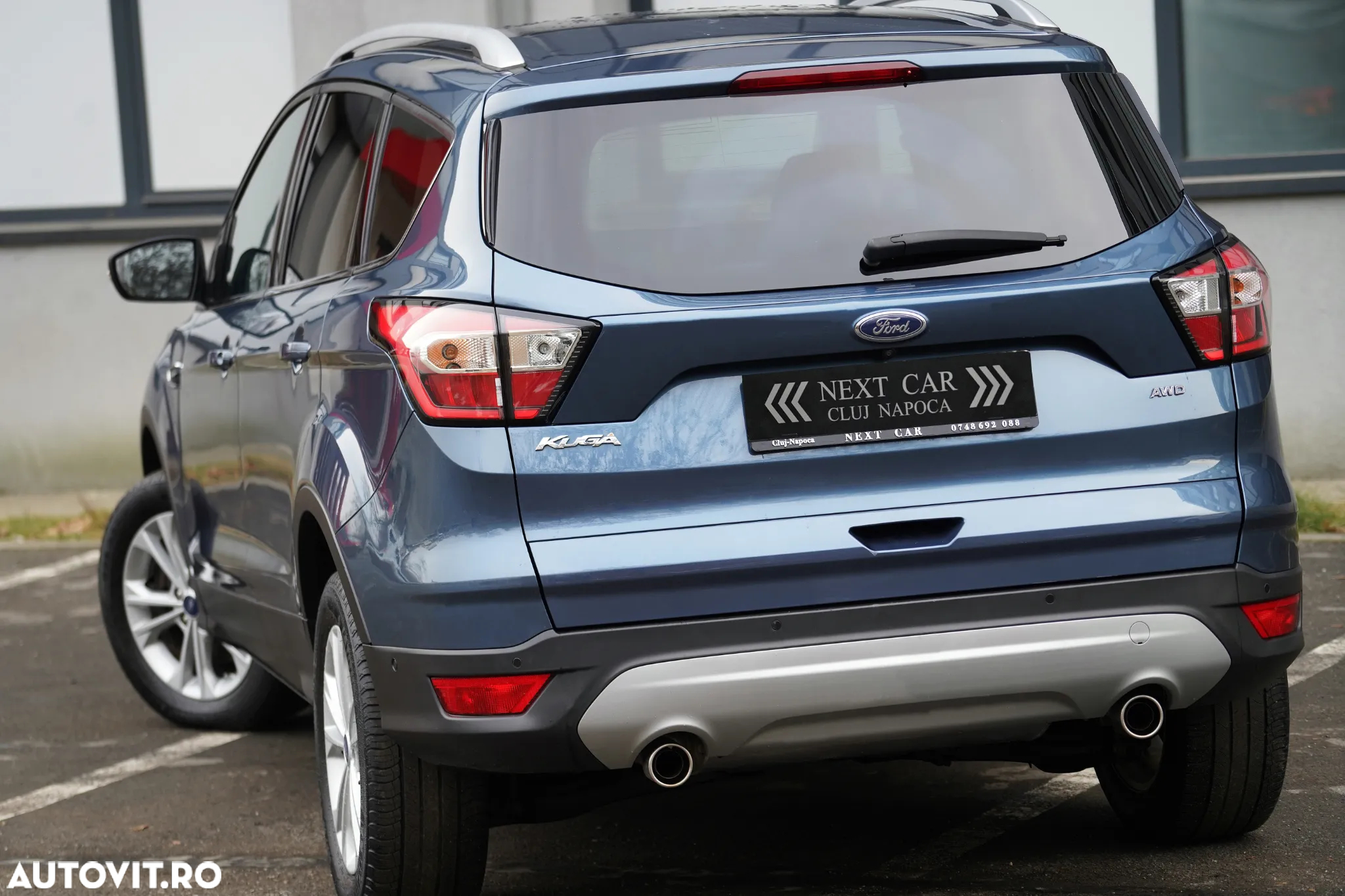 Ford Kuga 2.0 TDCi 4WD Powershift Titanium - 3
