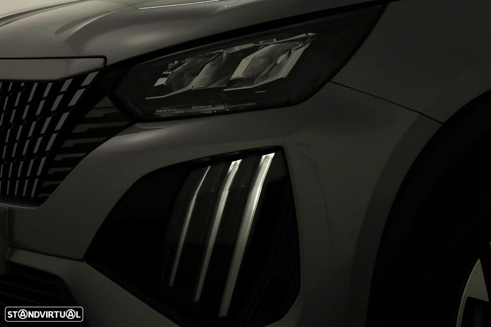 Peugeot 2008 1.2 PureTech Allure - 6