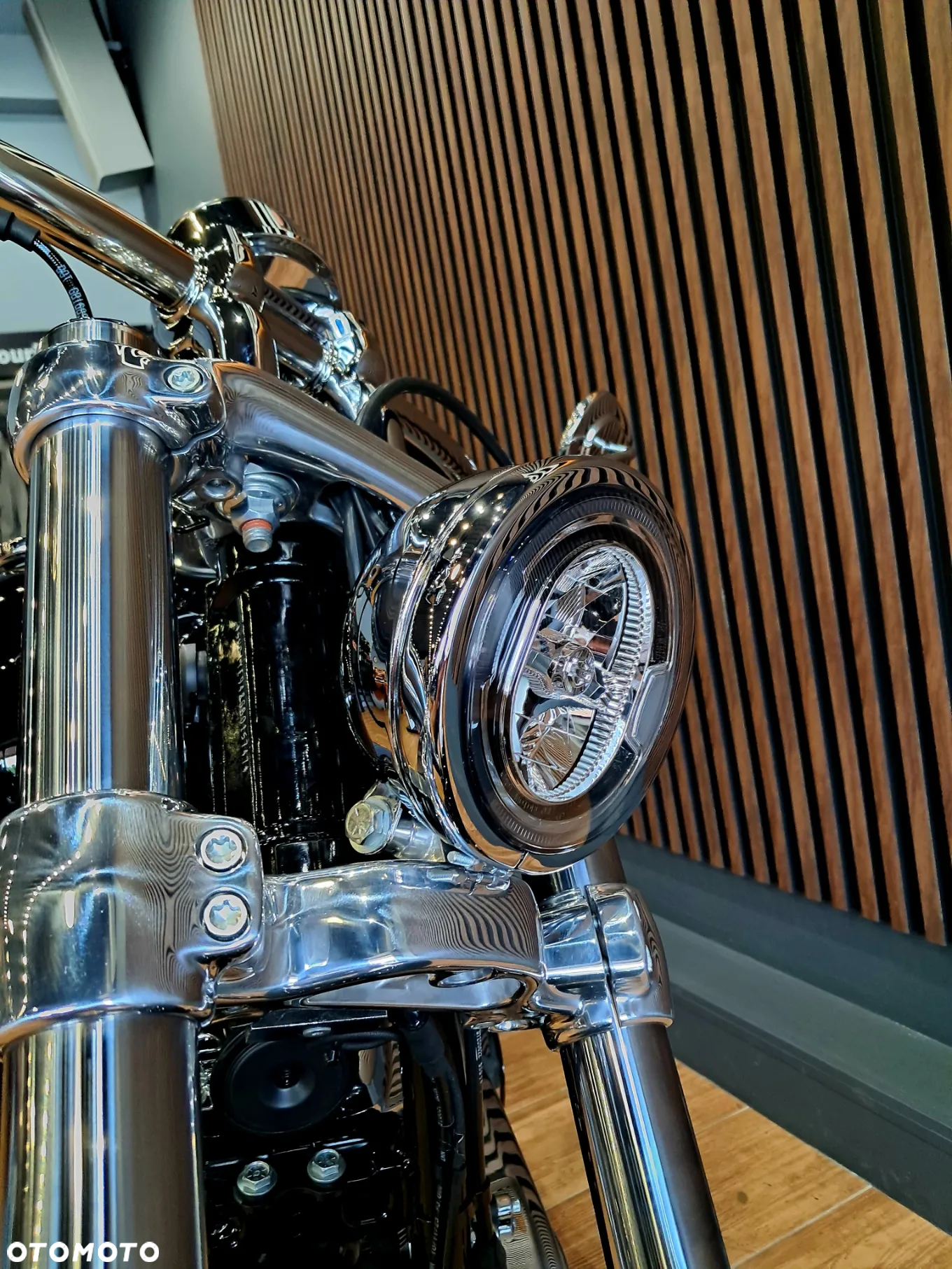 Harley-Davidson Softail Breakout - 6