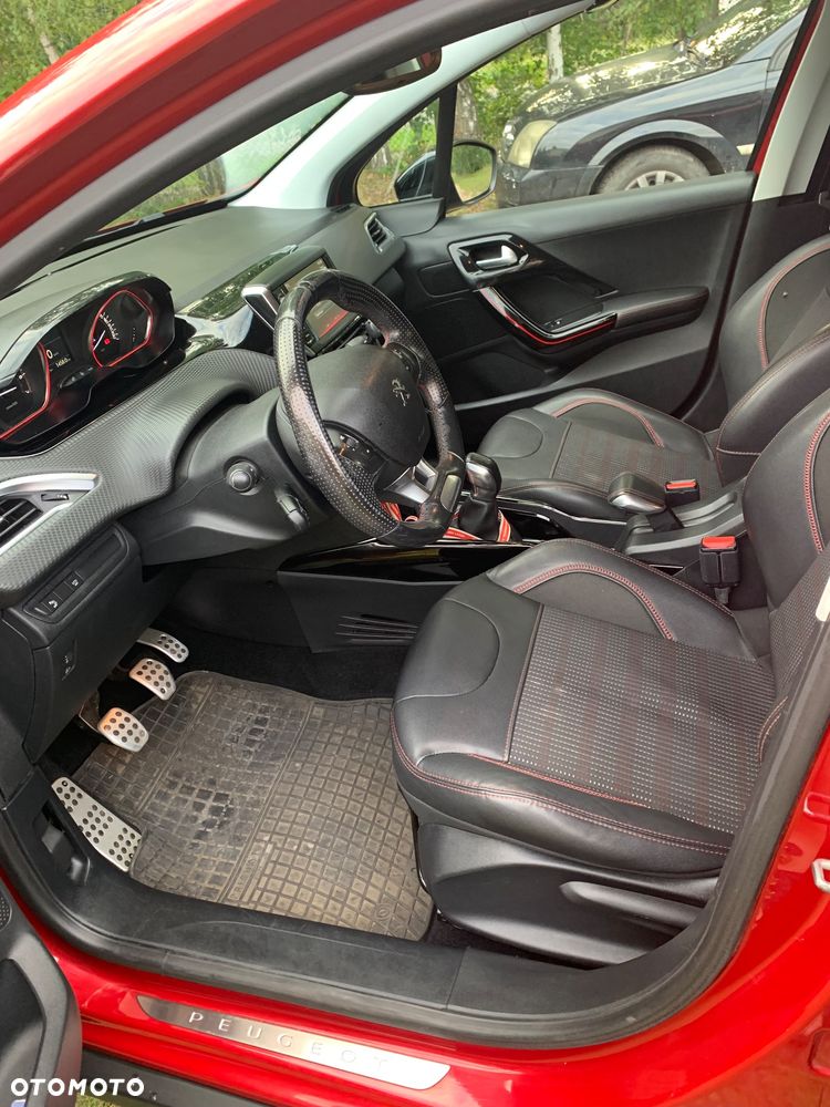 Peugeot 2008 PureTech 110 Stop&Start GT-Line Edition - 9