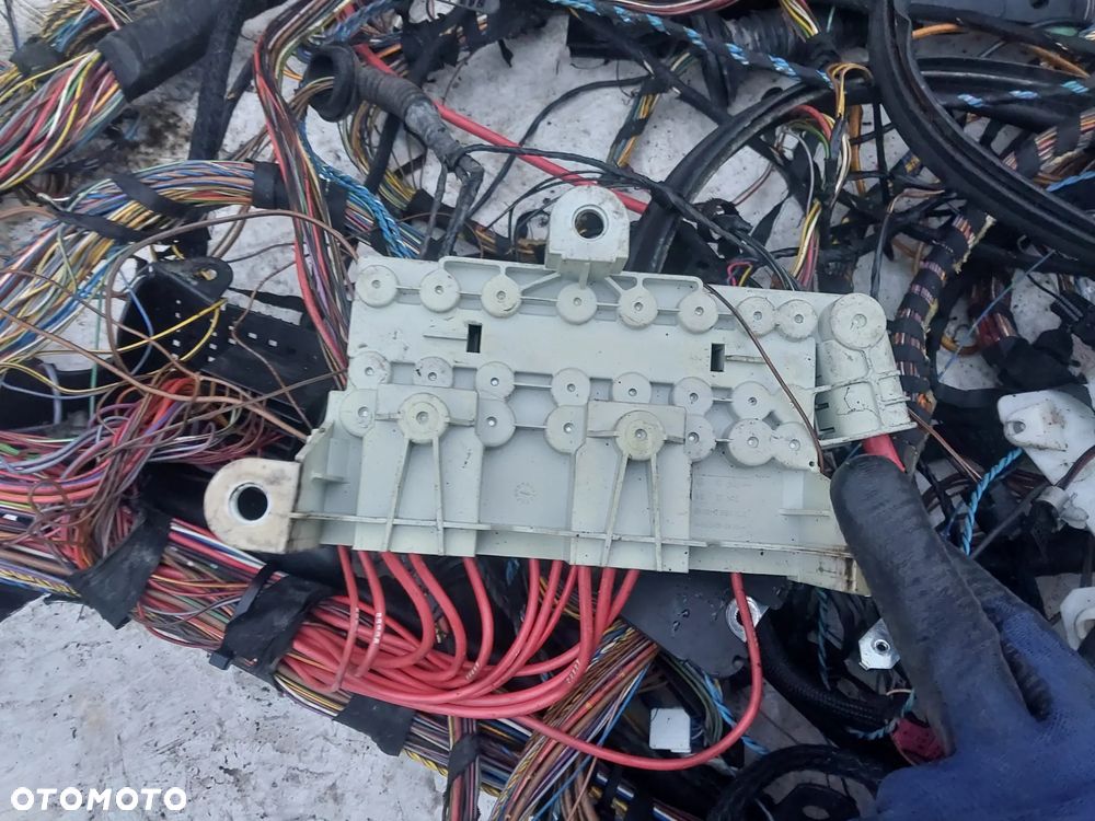 Wiązka przewodów BMW E39 LIFT Sedan 3.0 Diesel Kabiny foteli kokpitu konsoli bagażnika modułów WSZYSTKO ZE ŚRODKA - 4