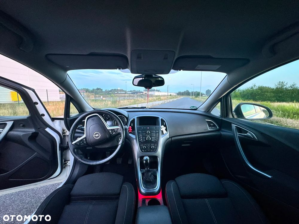 Opel Astra 1.6 T SIDI Cosmo S&S EU6 - 19