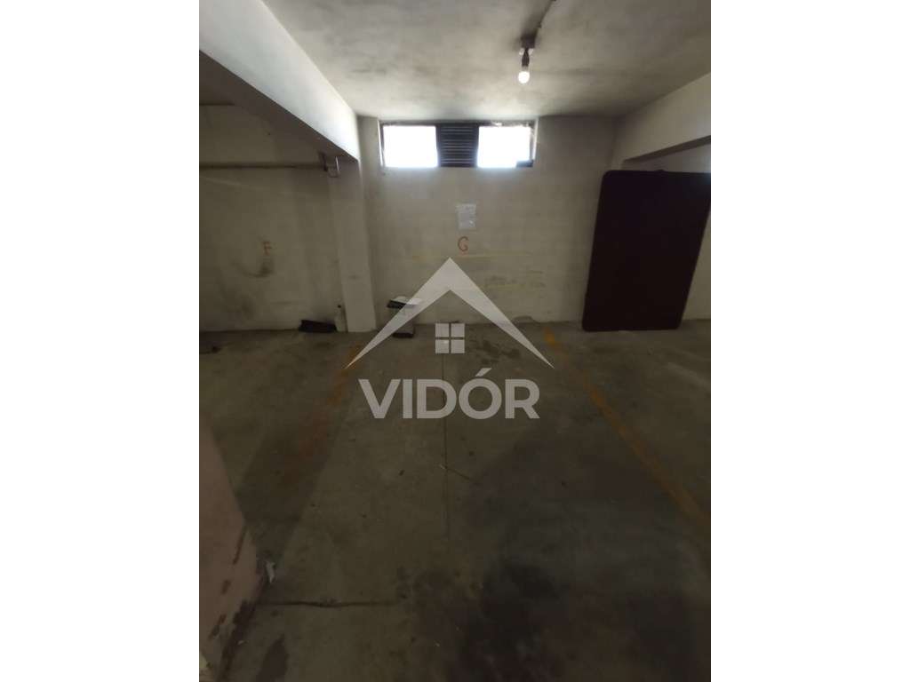 Garagem Amieira - Montes Burgos - Grande imagem: 3/3