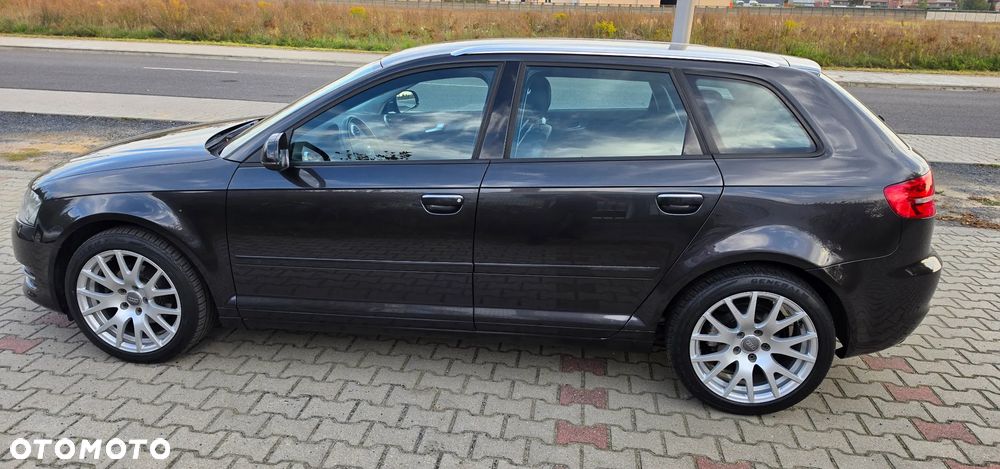 Audi A3 Sportback 1.6 TDI DPF Ambiente - 6