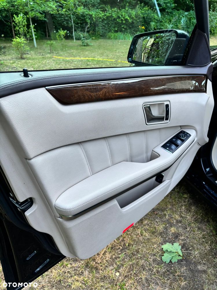 Mercedes-Benz Klasa E 400 4-Matic Elegance - 13