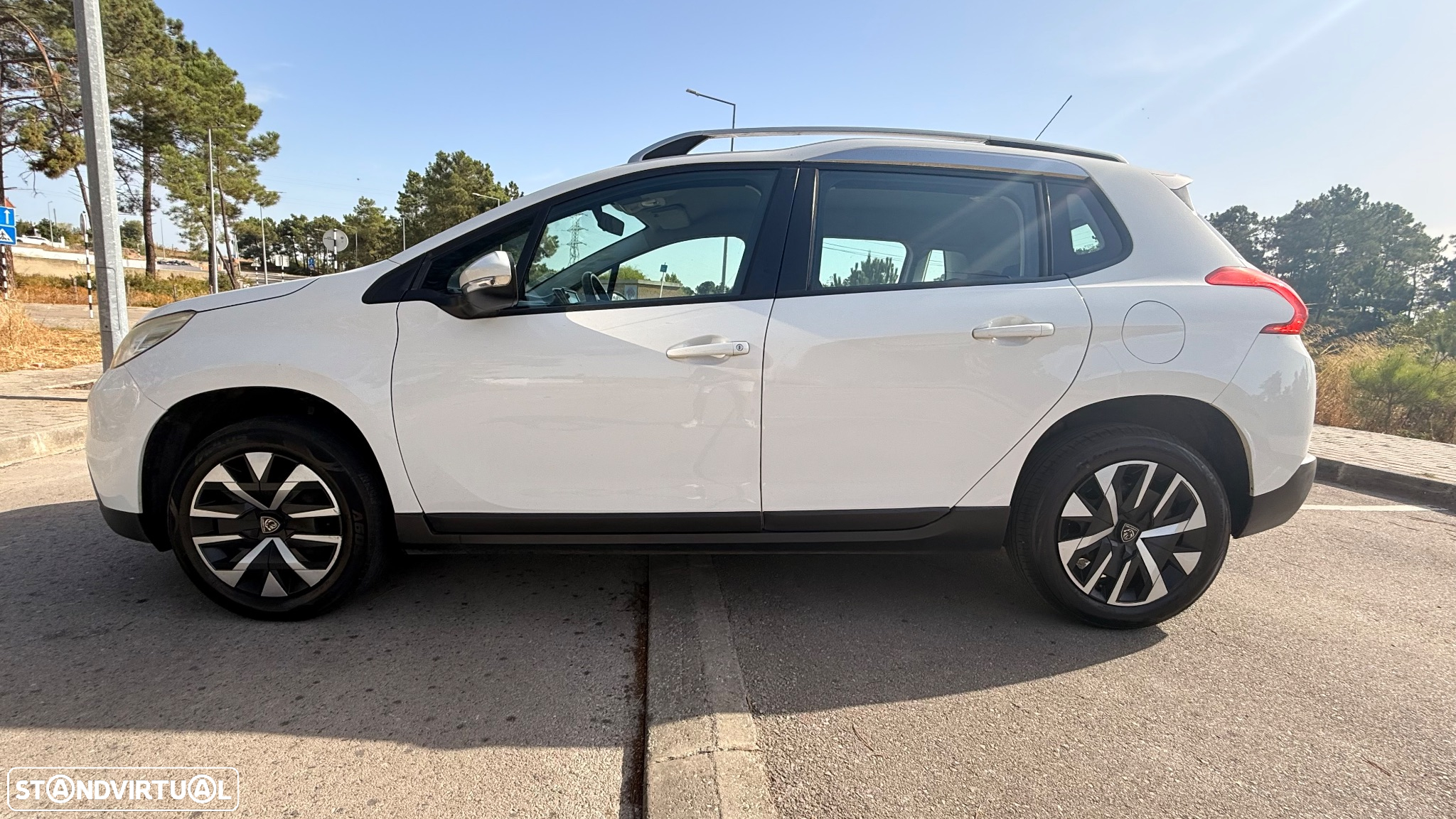 Peugeot 2008 1.2 VTi Active - 6