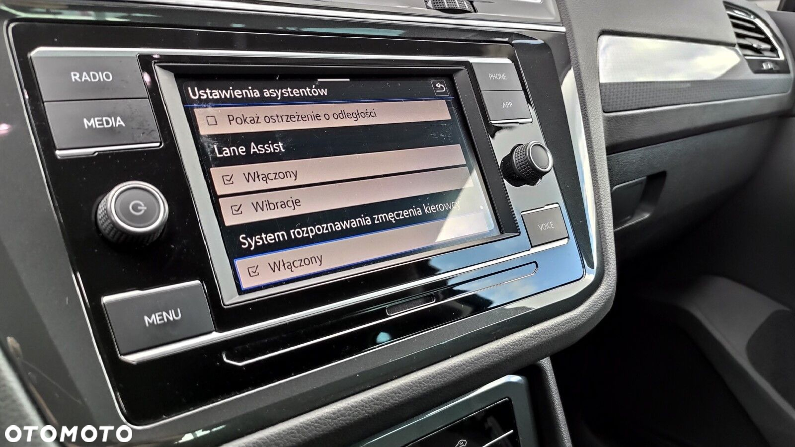 Volkswagen Tiguan - 23