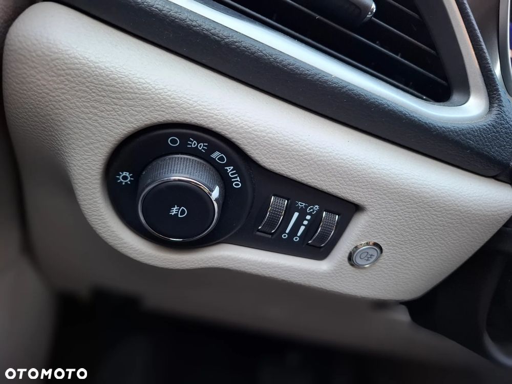 Chrysler Pacifica - 27