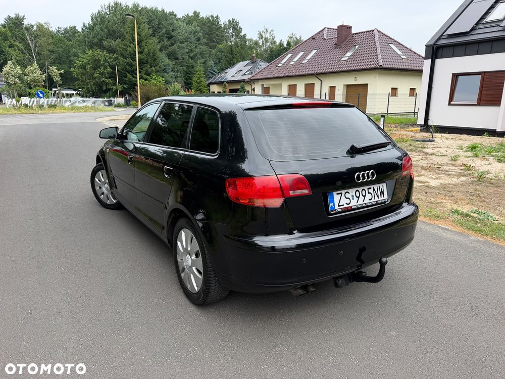 Audi A3 Sportback 2.0 TDI Ambiente S tronic - 13