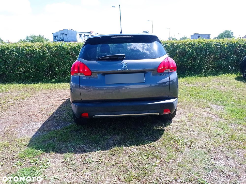 Peugeot 2008 - 4