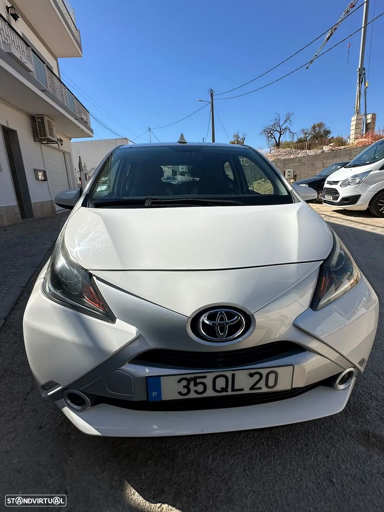 Toyota Aygo 2015 photo 2