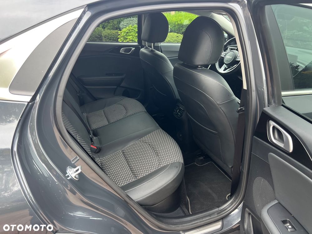 Kia XCeed - 28