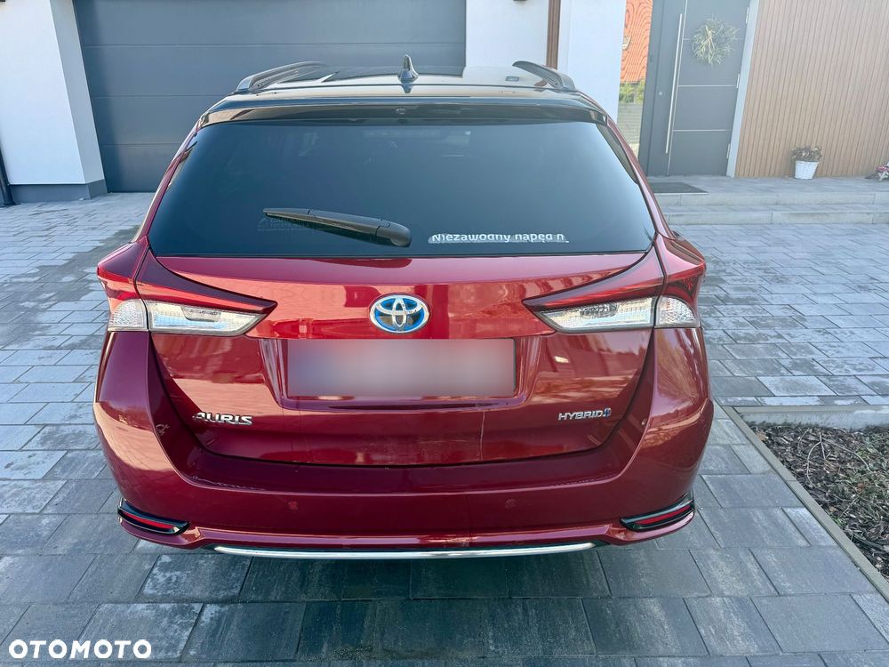 Toyota Auris Hybrid 135 Selection - 6