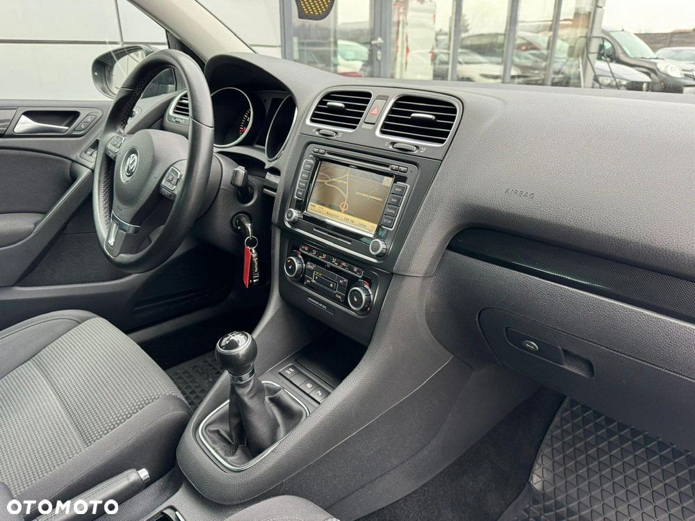 Volkswagen Golf 1.6 Comfortline - 15