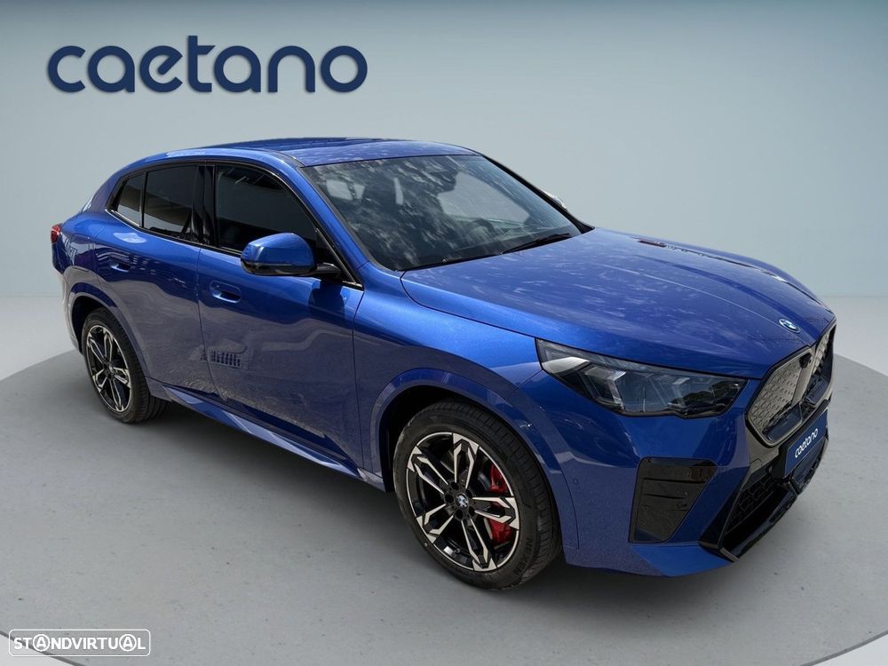 BMW iX2