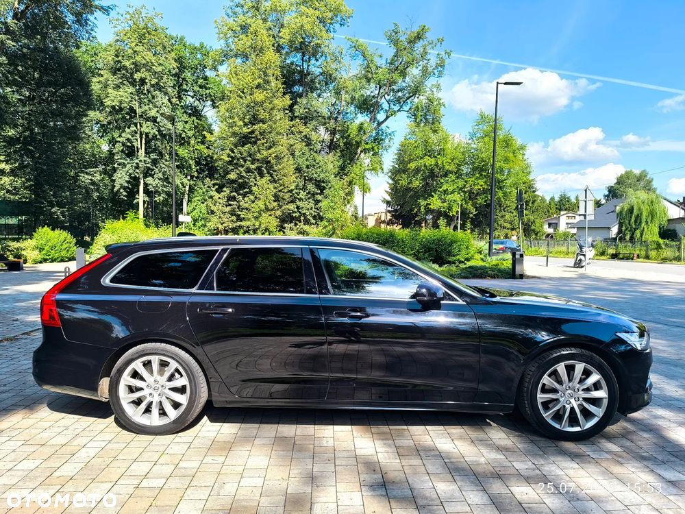 Volvo V90 D5 AWD Momentum Pro - 4