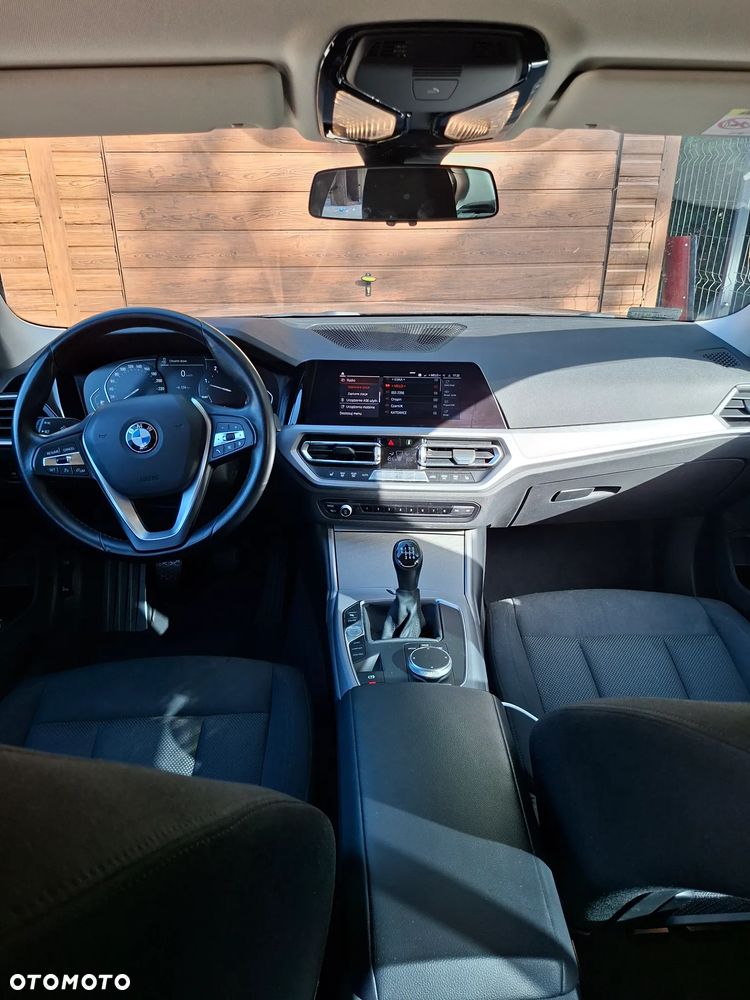 BMW Seria 3 - 38