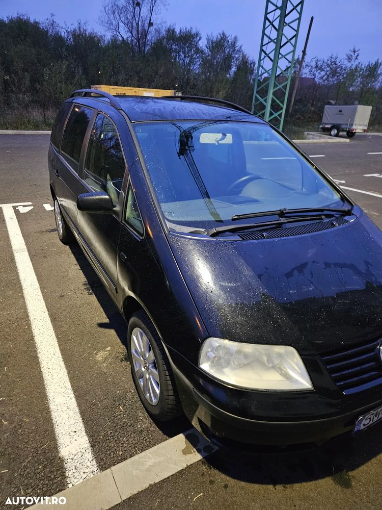 Volkswagen Sharan 1.9TDI Trendline - 9