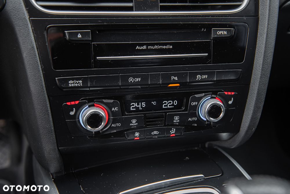 Audi A4 Avant 2.0 TDI DPF clean diesel quattro S tronic S line Sportpaket - 27