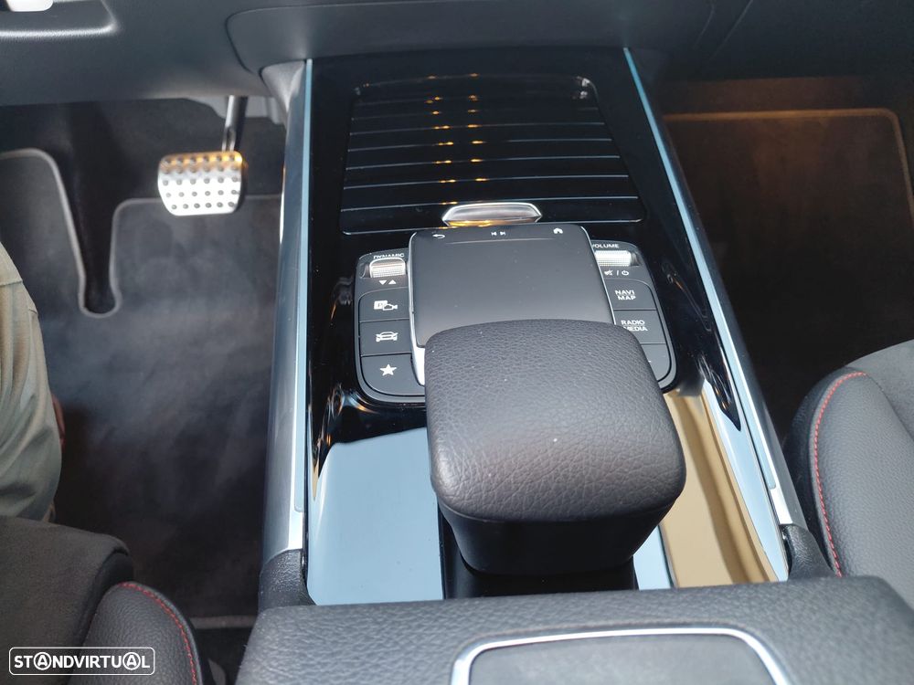 Mercedes-Benz GLA 200 AMG Line - 23