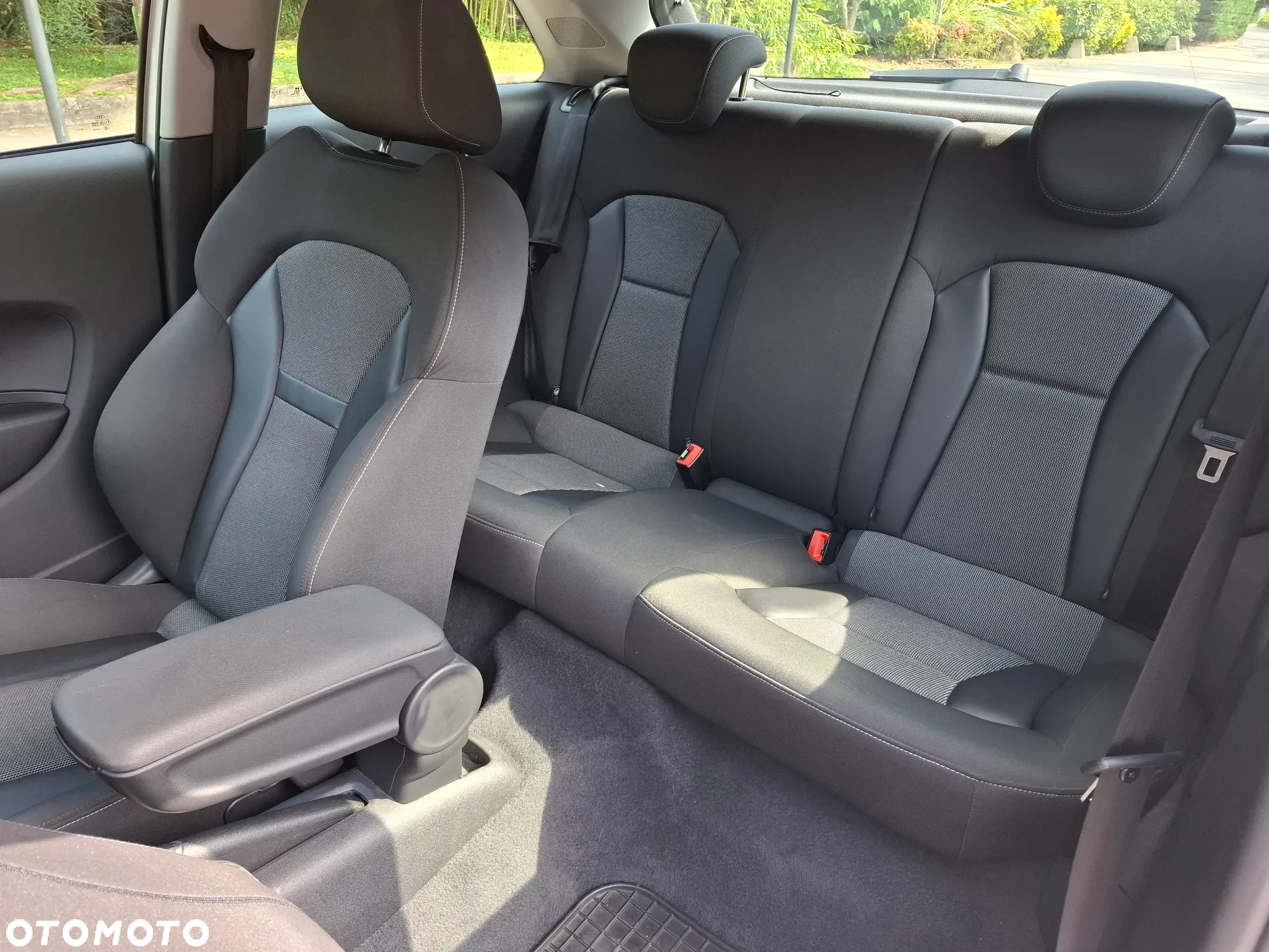 Audi A1 1.6 TDI Ambition - 13