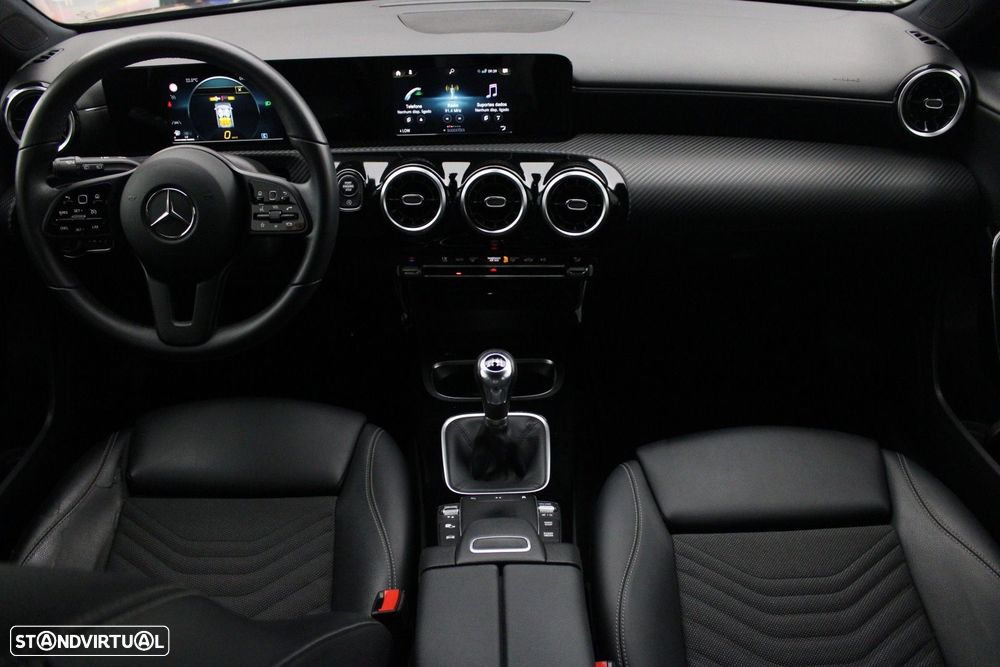 Mercedes-Benz A 160 d Style — fotografia 8
