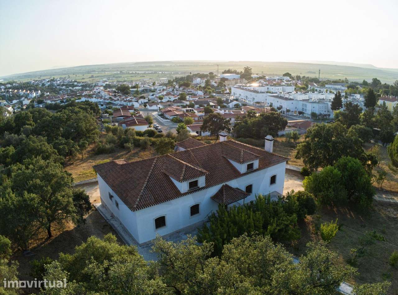 QUINTA DE PRESTÍGIO - MORADIA COM 6 QUARTOS, 25.500 M² E VISTA PANORÂM - Grande imagem: 2/45