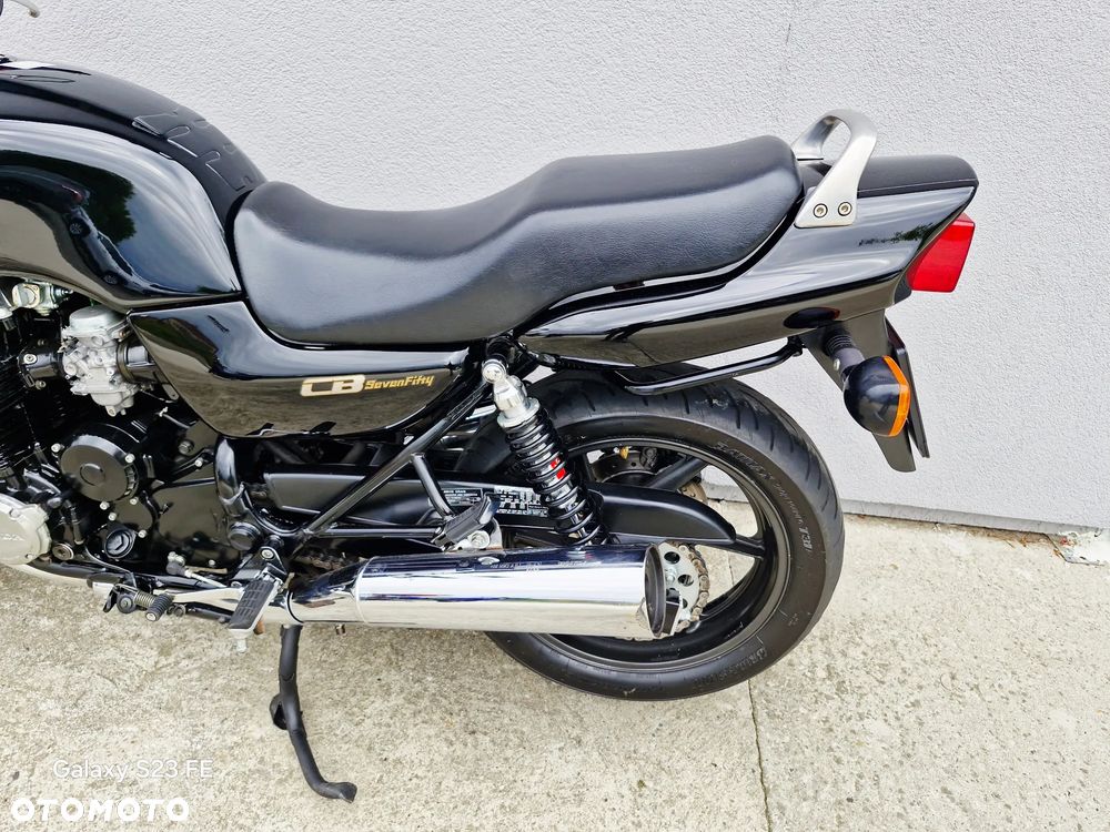 Honda CB - 15