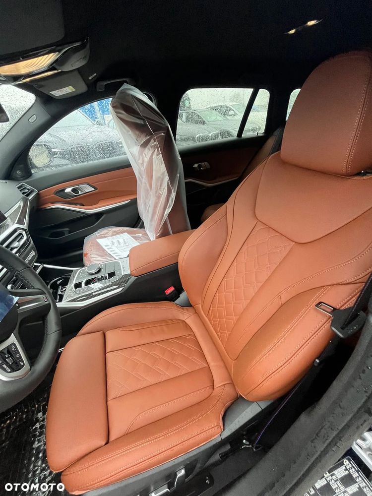 BMW Seria 3 M340i xDrive sport - 10