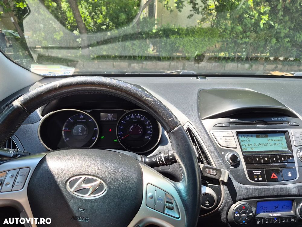 Hyundai ix35 1.7 CRDI 2WD blue Style - 19