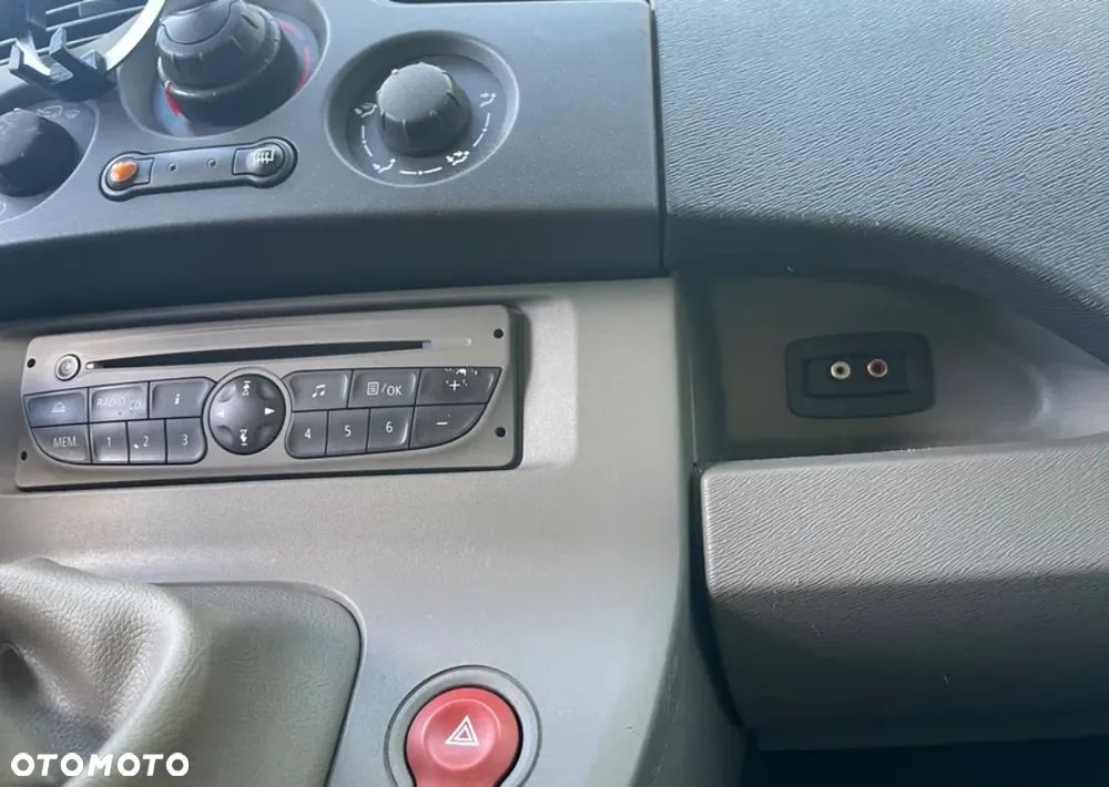 Kia Venga 1.4 Business Line - 10