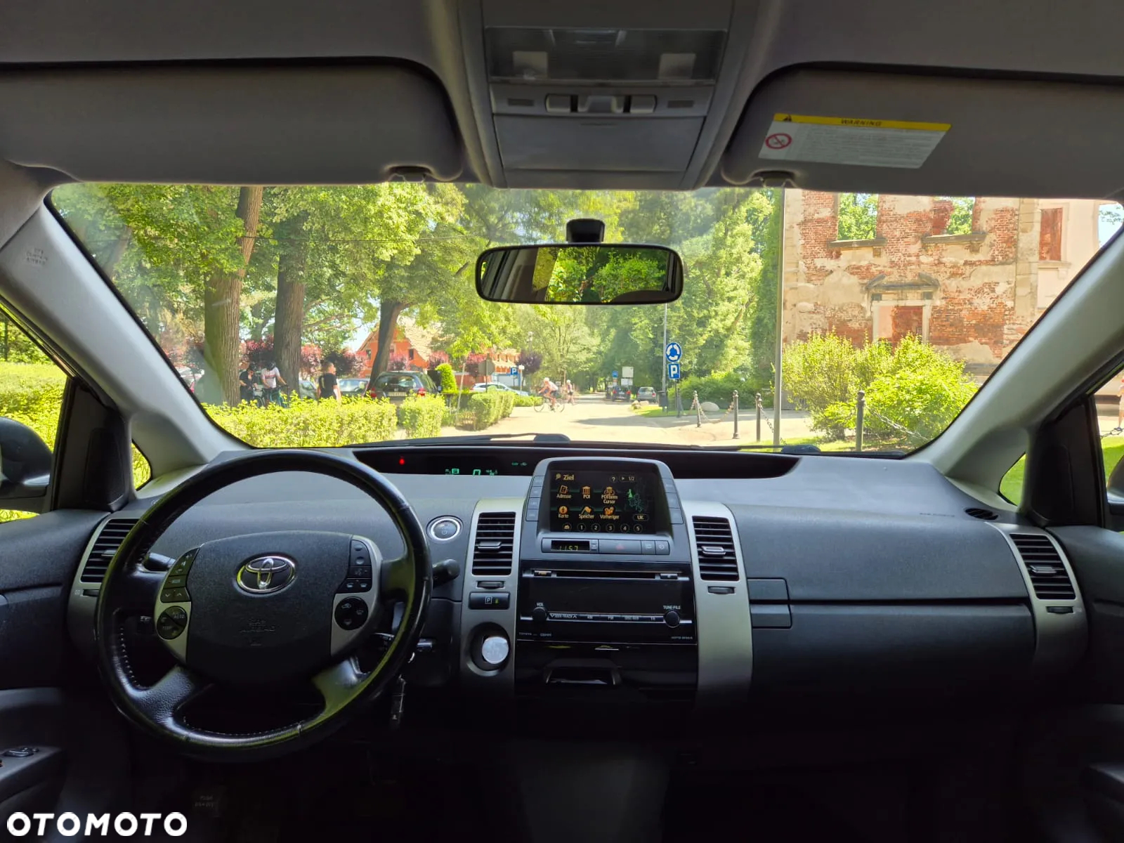 Toyota Prius (Hybrid) Executive - 15
